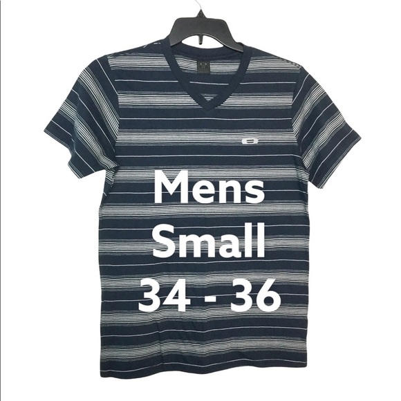 Men' Oakley S Small 34 - 36 V-Neck T-Shirt Top Striped Blue Gray Short Sleeve - Picture 2 of 7